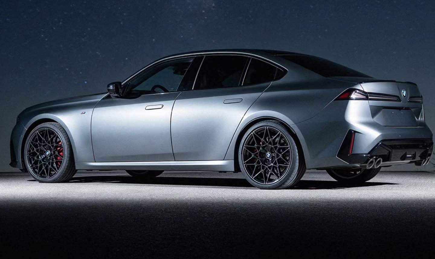 BMW M350 xDrive 2027 - render
