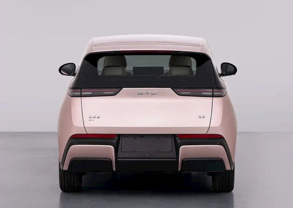 BYD Great Seagull: la sorella maggiore della Seagull si mostra senza veli