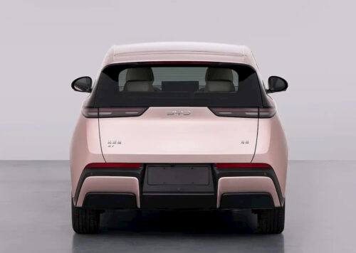 BYD Great Seagull: la sorella maggiore della Seagull si mostra senza veli