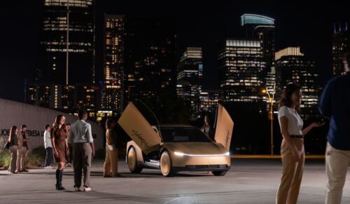 Tesla Cybercab sotto indagine NHTSA: rischio 139 milioni