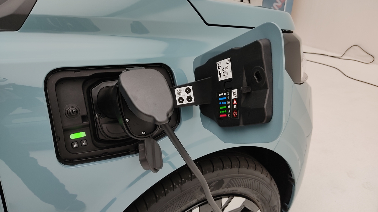 Dacia Spring 2026: la piccola elettrica è tutta nuova e fa più strada