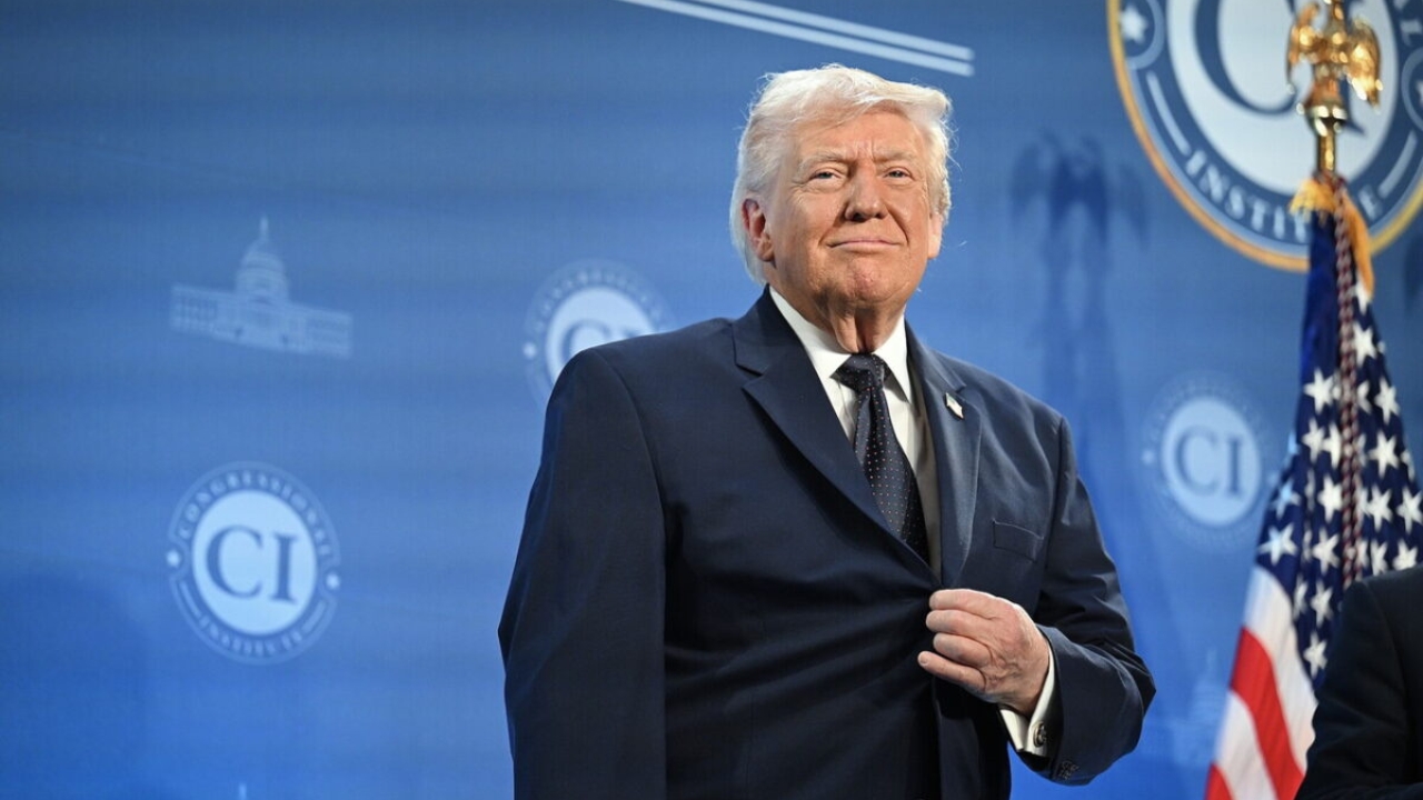 Trump, altro schiaffo alle elettriche: cancellato il piano di Biden