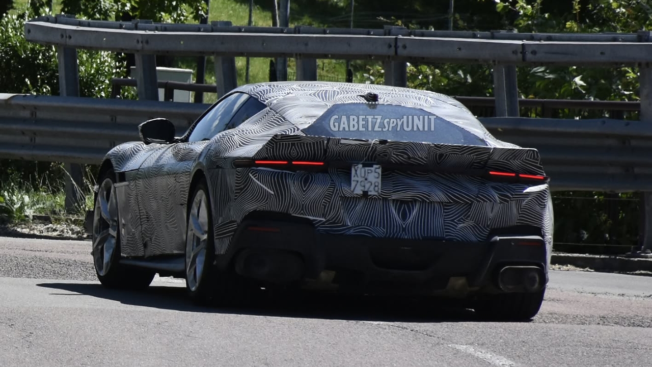 Ferrari 12Cilindri Versione Speciale: si avvicina il debutto