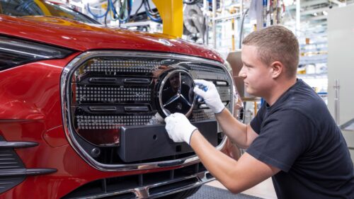 Mercedes: così cambia la fabbrica di Rastatt con la nuova GLA