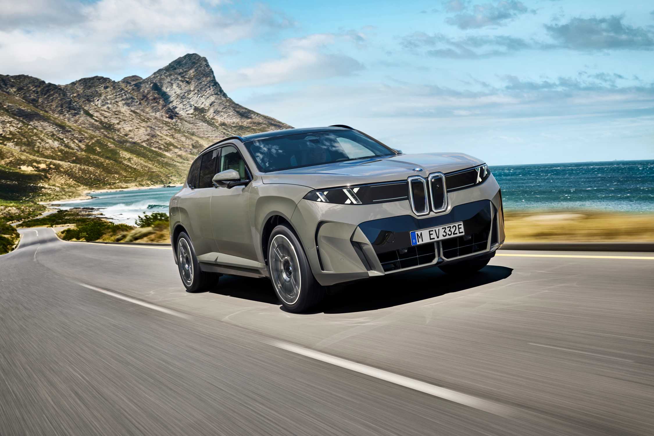 BMW iX5: batteria record da 141 kWh, l’elettrica con più autonomia