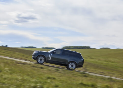 Range Rover Electric: ecco la prima Range Rover 100% elettrica