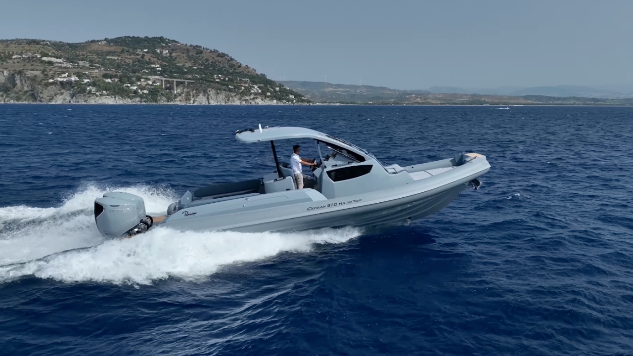 Ranieri Cayman 37.0 Hard Top: la prova del maxi-rib italiano
