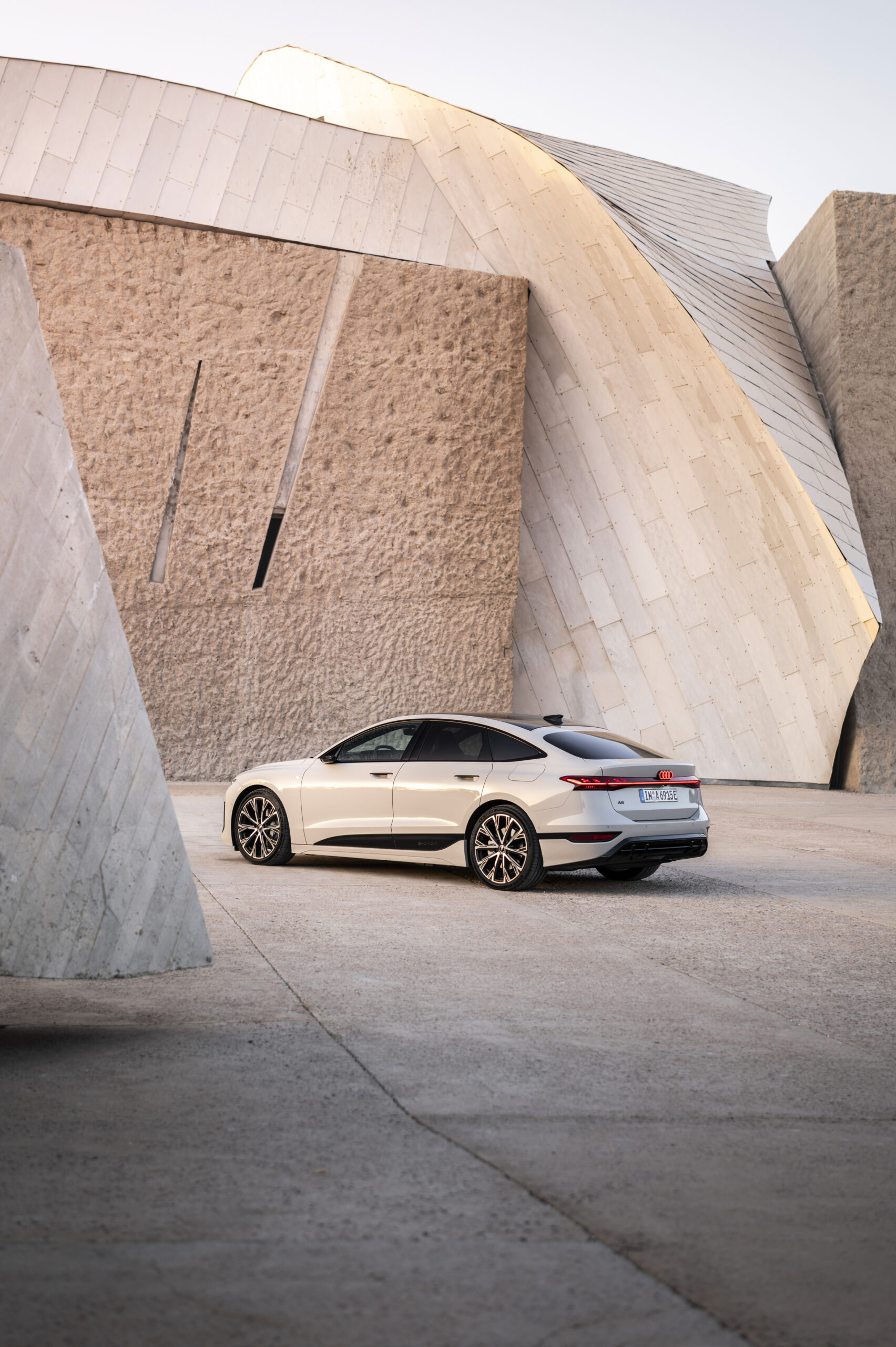 Audi A6 Sportback e-tron performance - record Guinness World Records