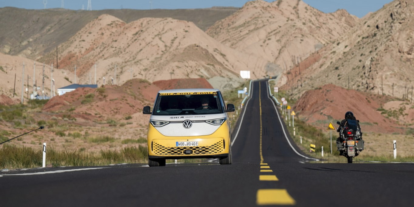 Volkswagen ID. Buzz durante il tour mondiale a batteria