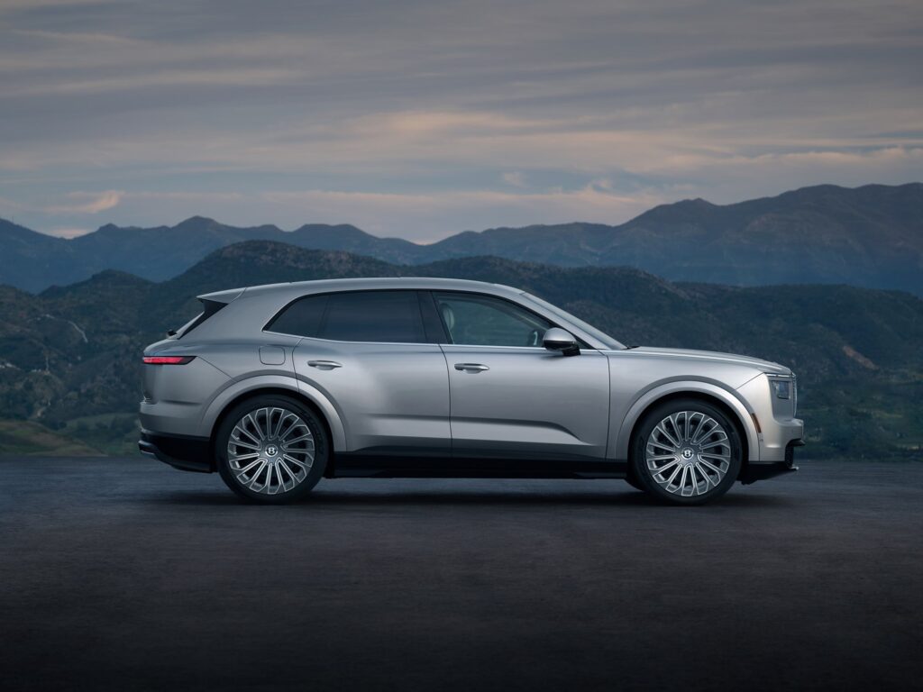 Bentley Torcal: il primo SUV elettrico ha fino a 888 CV
