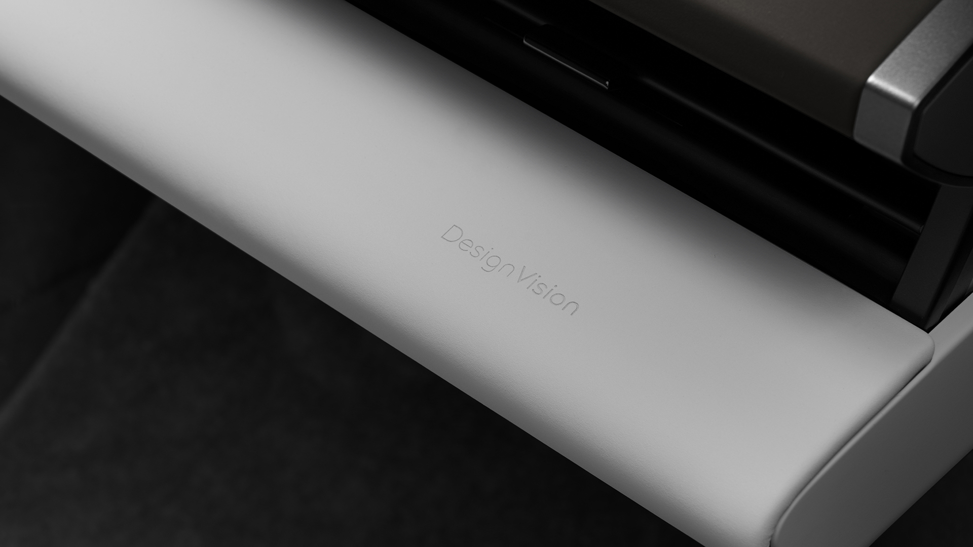 Plancia con display OLED di Jaguar Type 01